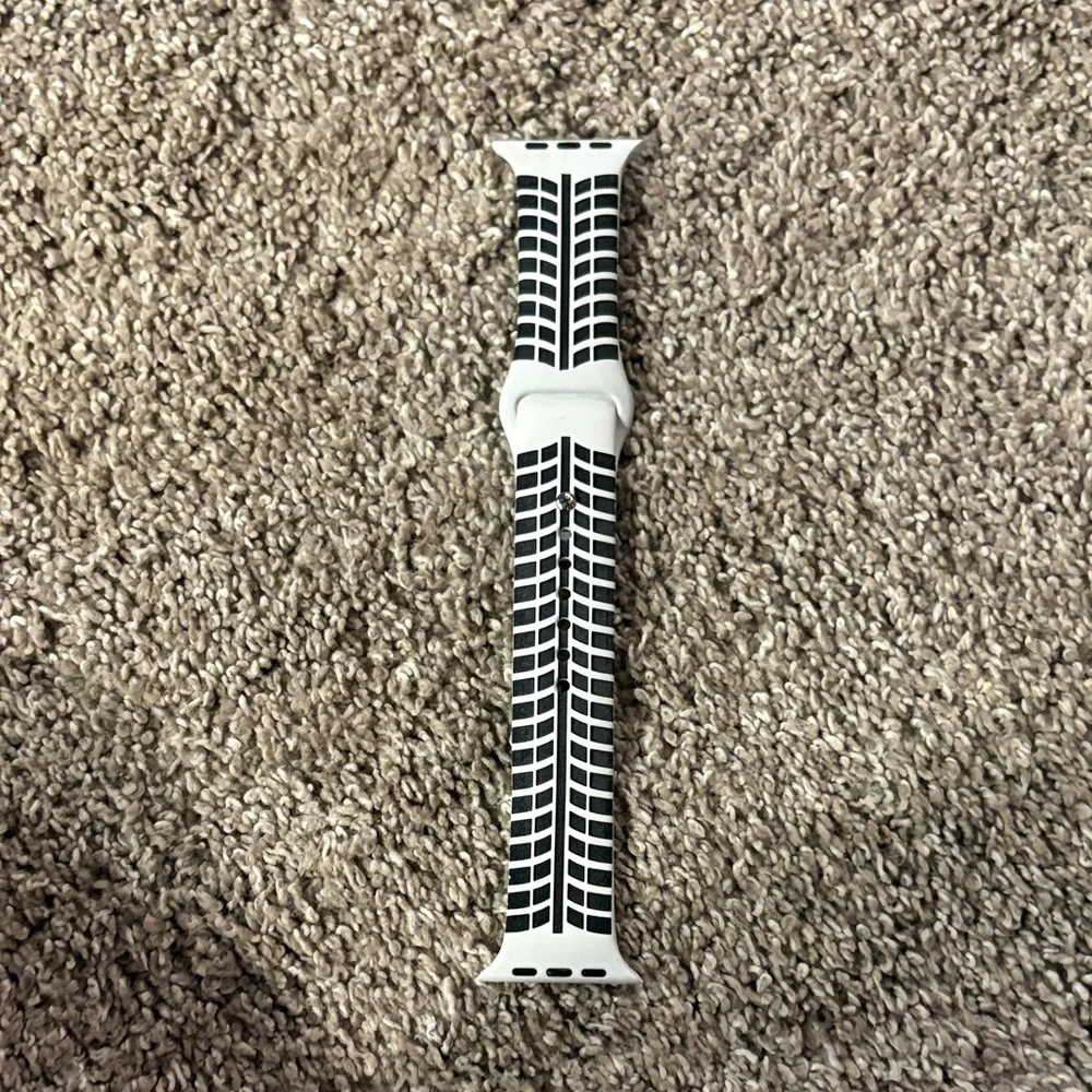 Black and White Silicone Tire-Tread Apple Watch Band